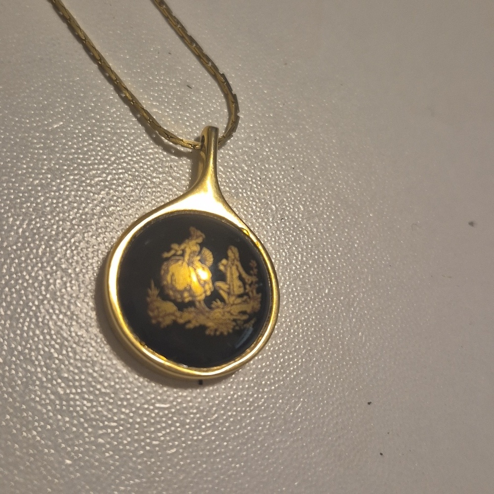 Limoges pendant w/Gold - Tone Chain - Picture 4 of 5